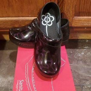 Sanita Clogs